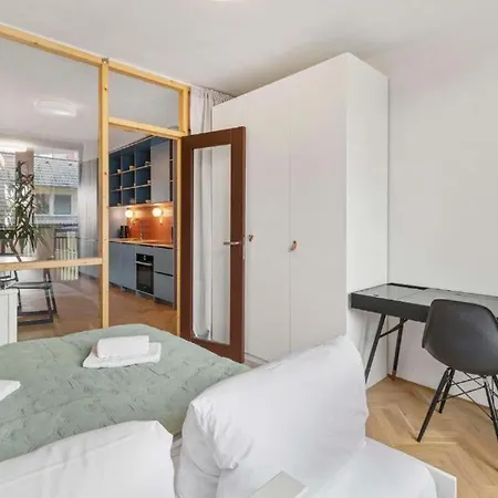 Vakantiehuis Elegant Escape - Modern & Bratislava