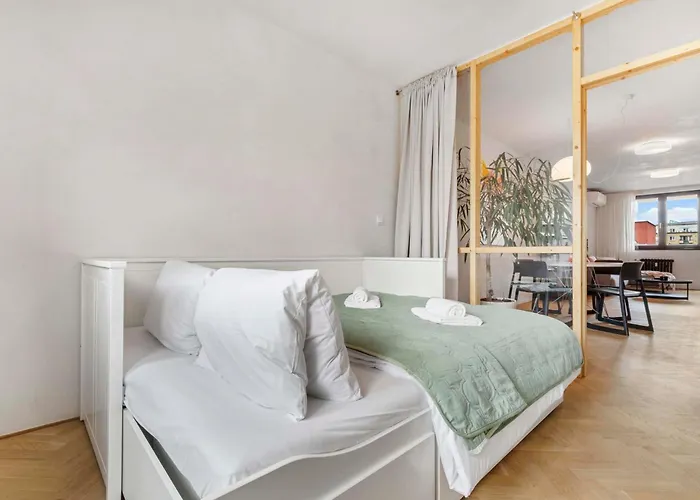 Elegant Escape - Modern & *