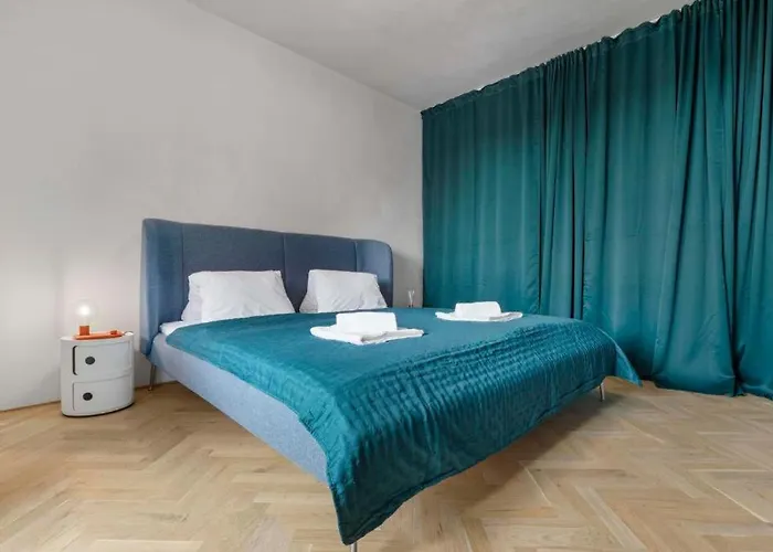 Elegant Escape - Modern & Hébergement de vacances Bratislava
