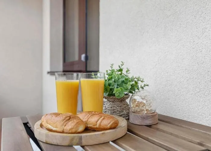 別荘 Elegant Escape - Modern &