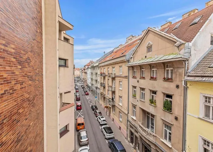 Elegant Escape - Modern & 別荘