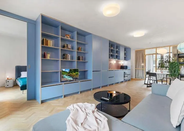 Elegant Escape - Modern & Bratislava