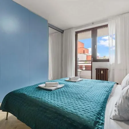 Elegant Escape - Modern & *